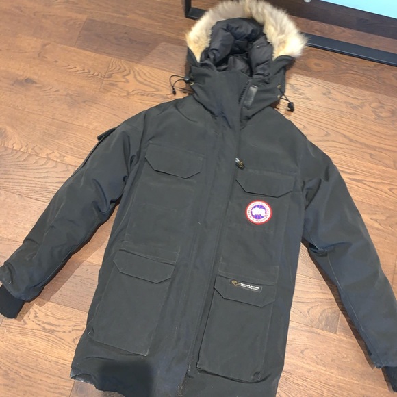 Canada Goose Women’s Long Black Parka Jacket - Picture 6 of 6